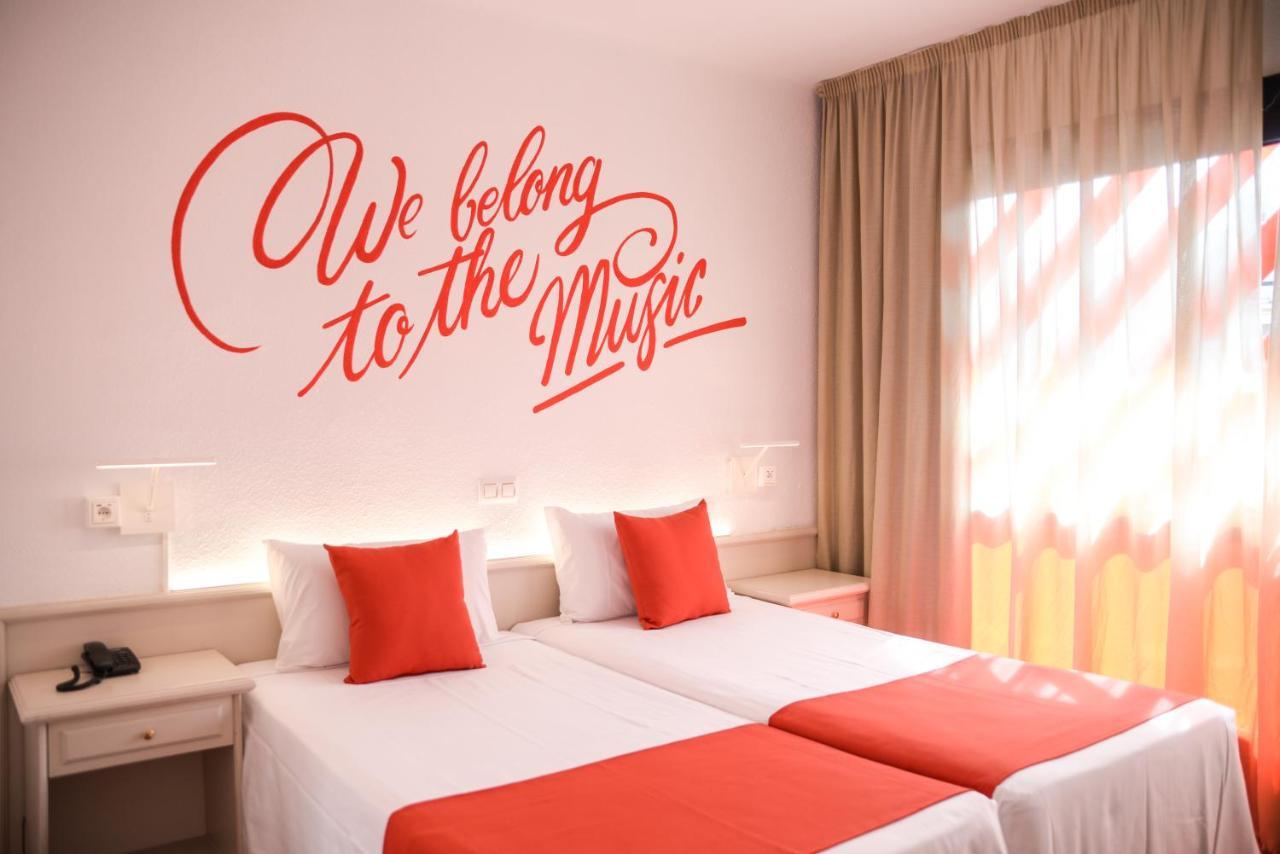 Lloret Vibe Affiliated By Fergus (Adults Only) Lloret de Mar Bagian luar foto