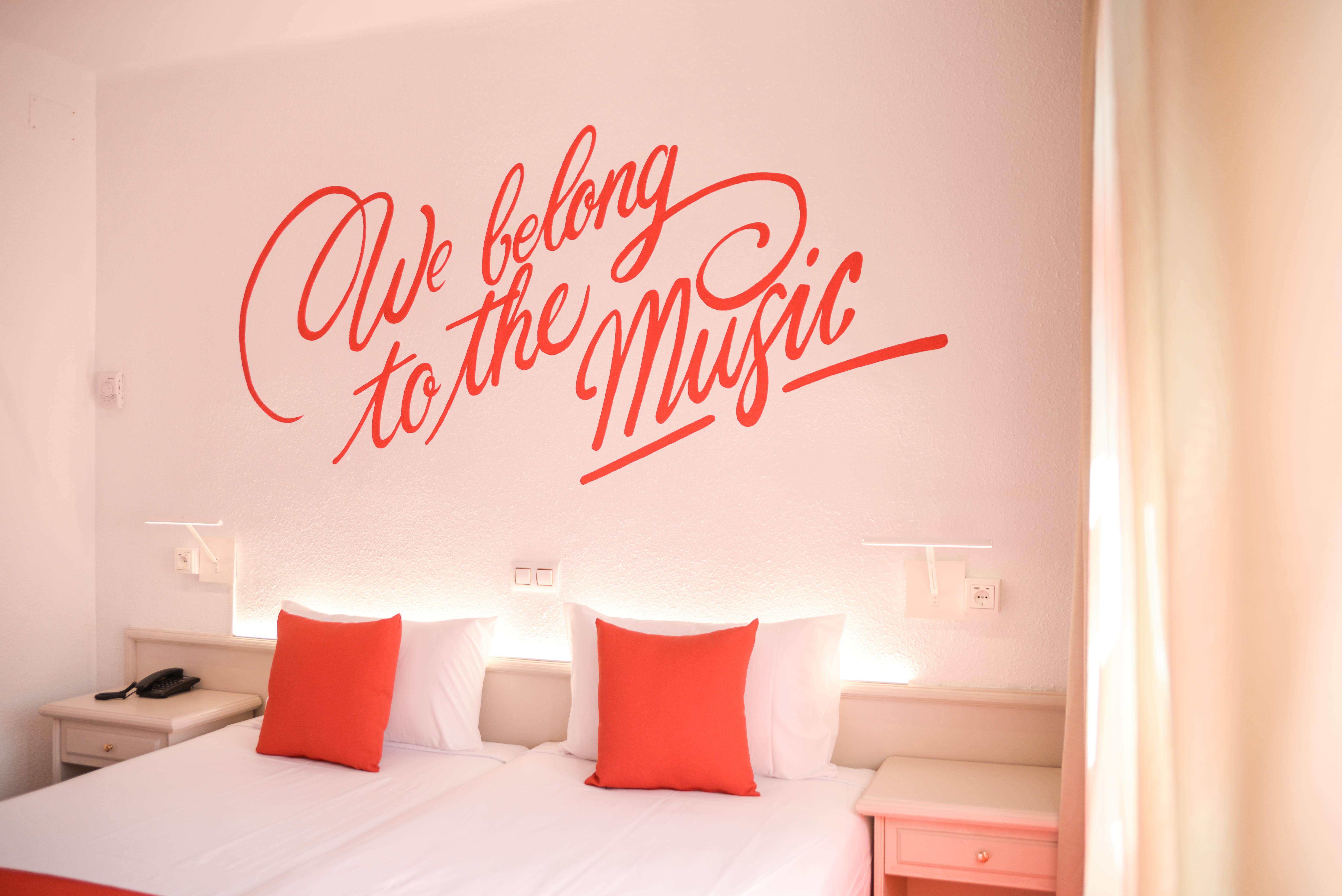 Lloret Vibe Affiliated By Fergus (Adults Only) Lloret de Mar Bagian luar foto