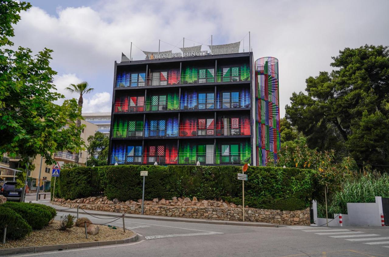 Lloret Vibe Affiliated By Fergus (Adults Only) Lloret de Mar Bagian luar foto