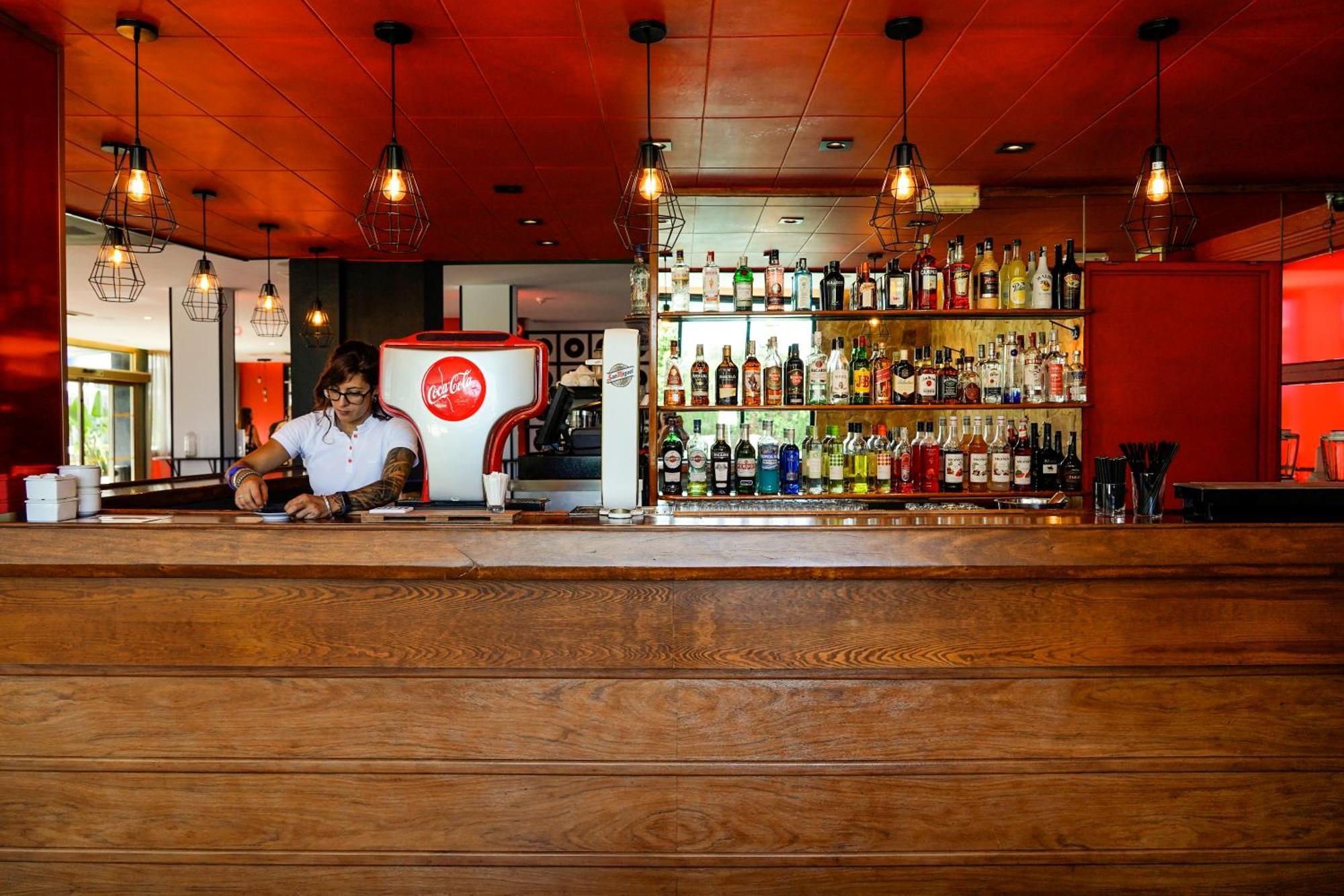 Lloret Vibe Affiliated By Fergus (Adults Only) Lloret de Mar Bagian luar foto